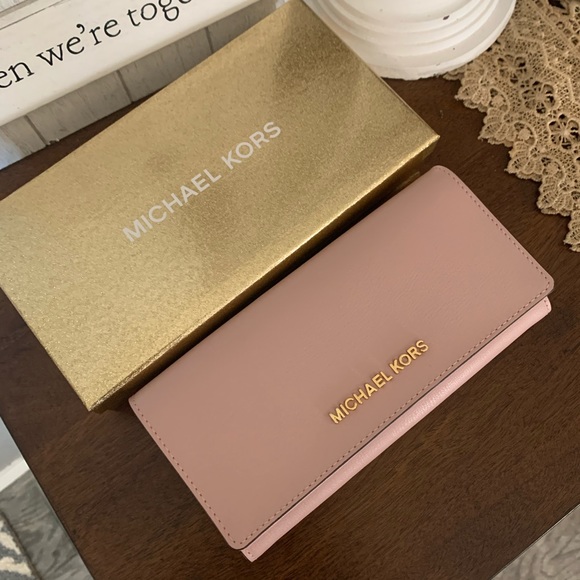 Last one ‼️🌸 new MK wallet - Picture 6 of 6